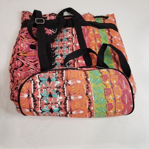 Women’s Volcom Backpack - Picture 4 of 8